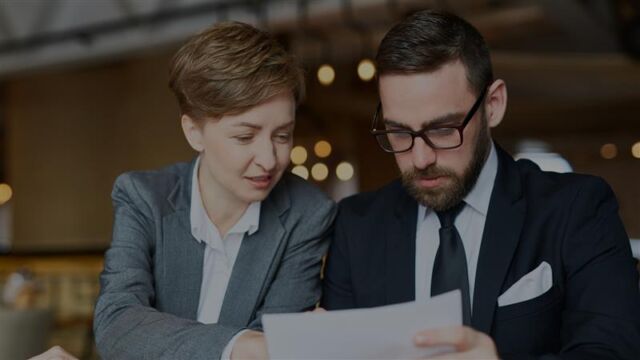 Featured - Top 5 contract management challenges that AI will address in 2025